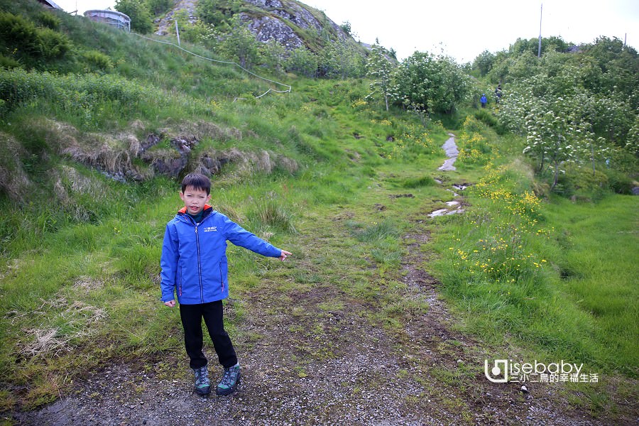 挪威羅浮敦群島 | 不爬Reinebringen步道的替代提案。Olenilsøya kystfort