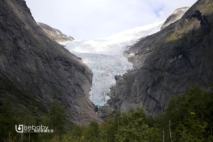挪威峽灣必去行程。歐陸最大冰川Briksdal Glacier健行步道