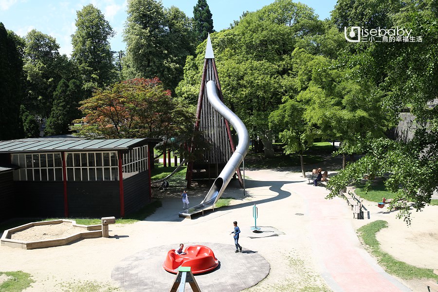 歐洲特色公園。薩爾斯堡兒童遊樂場．3層樓節拍器造型溜滑梯超刺激！