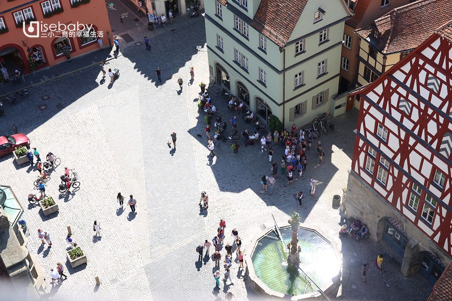 德國羅騰堡推薦景點。市政廳登塔遠眺童話小鎮